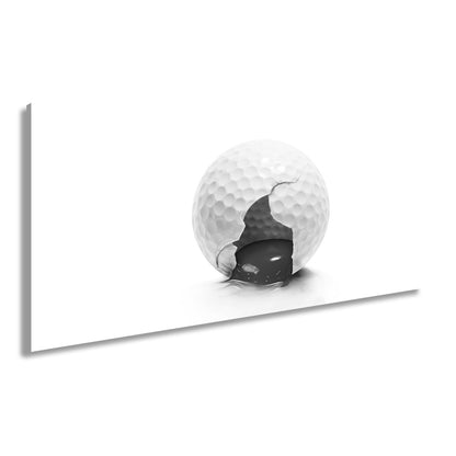 Leinwandbild Zartes Geheimnis – ein Golfball, der Eigelb verbirgt - deyoli