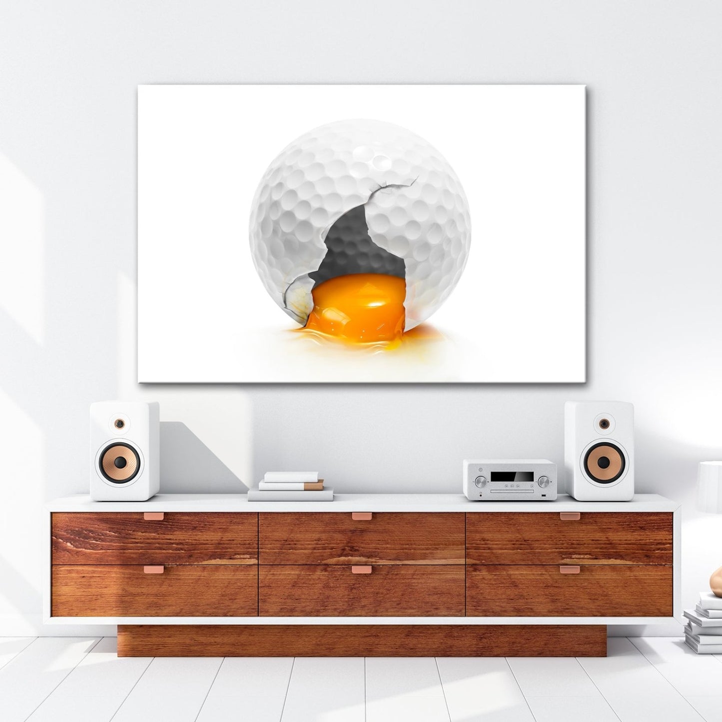 Leinwandbild Zartes Geheimnis – ein Golfball, der Eigelb verbirgt - deyoli