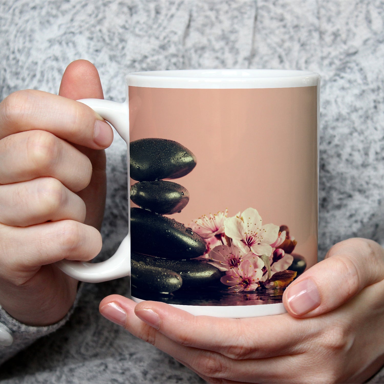 Motivtasse Balance in Schwarz und Rosa – Zen trifft Frühling. - deyoli