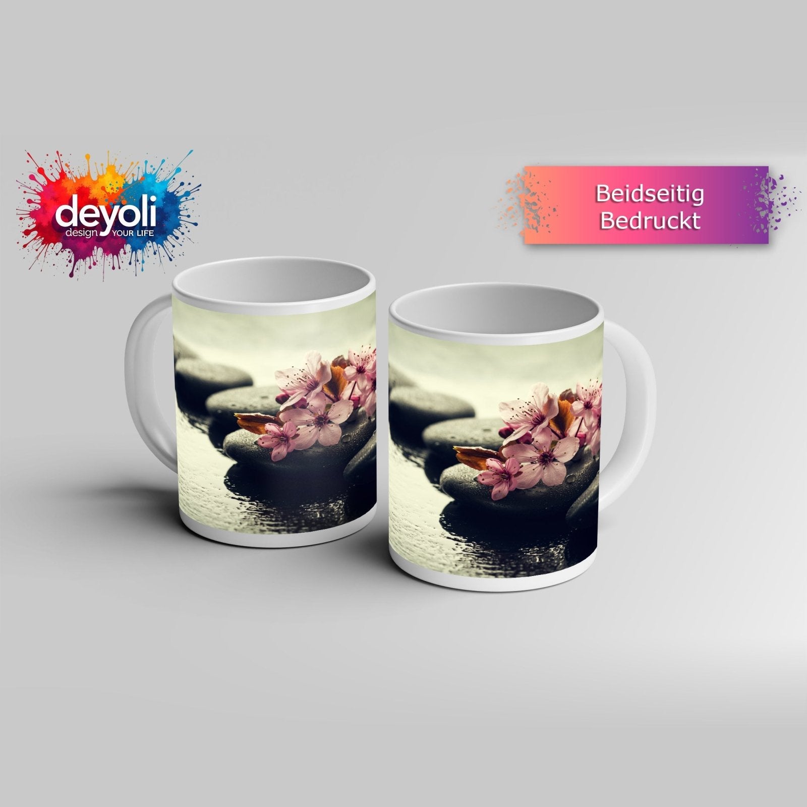 Motivtasse Blüten auf Stein – zarte Ruhe in nasser Stille. - deyoli