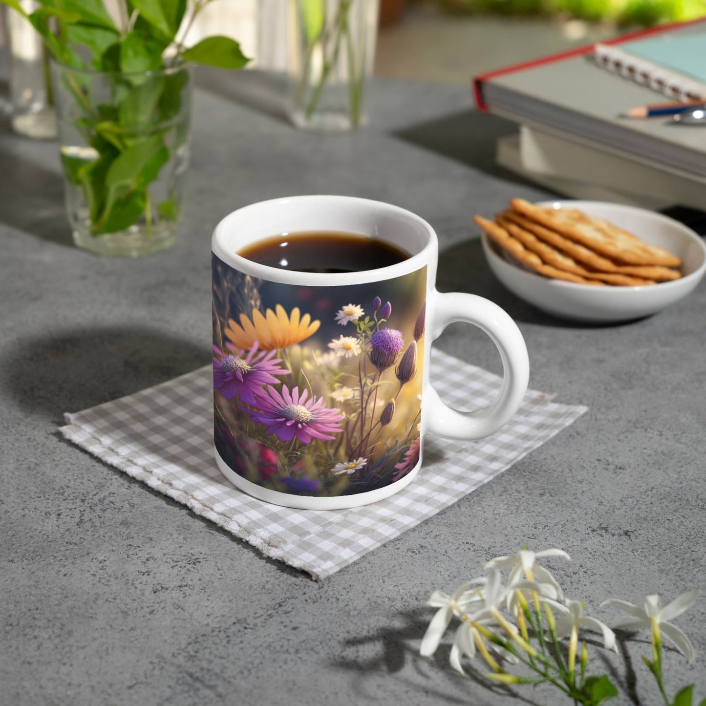 Motivtasse Blüten erwachen im goldenen Hauch des frühen Morgens. - deyoli