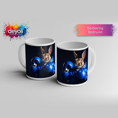Motivtasse Boxer - Hase in Blau – süß, stark und siegessicher. - deyoli
