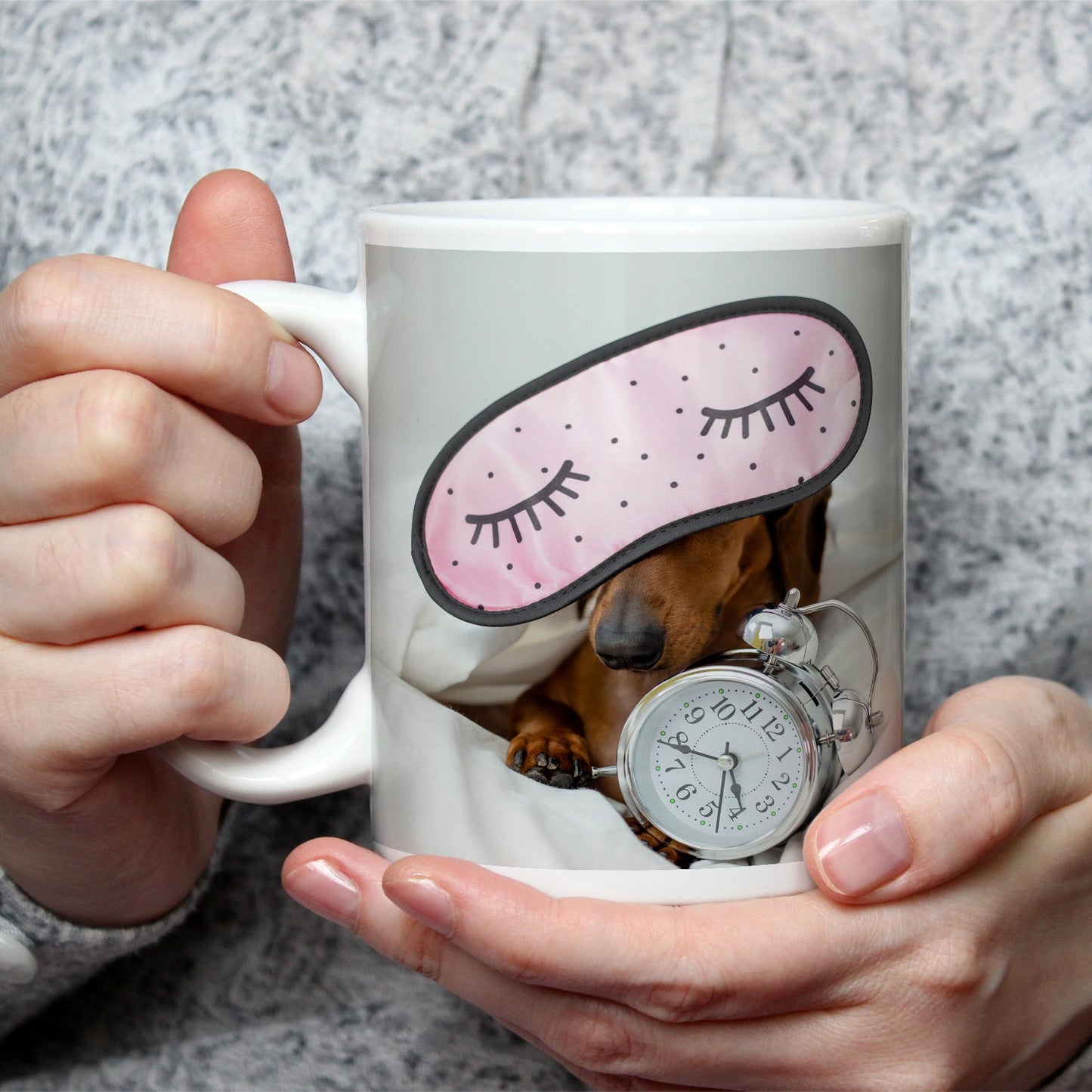 Motivtasse Dackel im Schlummer – der Wecker hat keine Chance. - deyoli