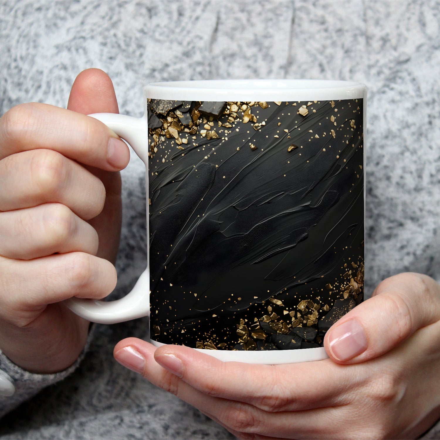 Motivtasse Dunkle Eleganz mit goldenen Splittern gekrönt. - deyoli