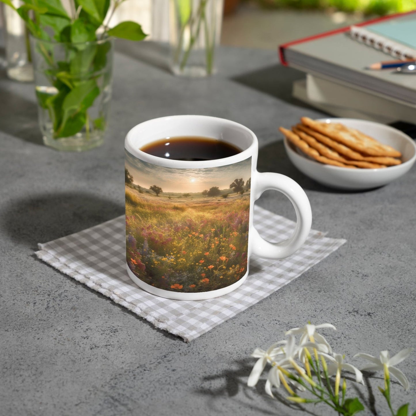 Motivtasse Ein Blütenmeer erwacht im goldenen Morgenlicht. - deyoli