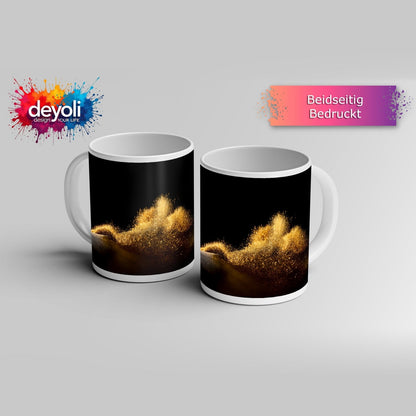 Motivtasse Ein Funkeln wie Goldwind auf nächtlicher Düne. - deyoli