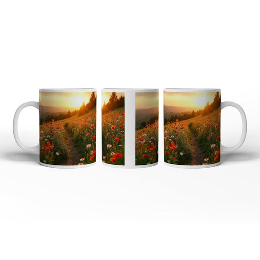 Motivtasse Ein Pfad aus Licht durch ein Mohnblumenmeer im Abendgold. - deyoli