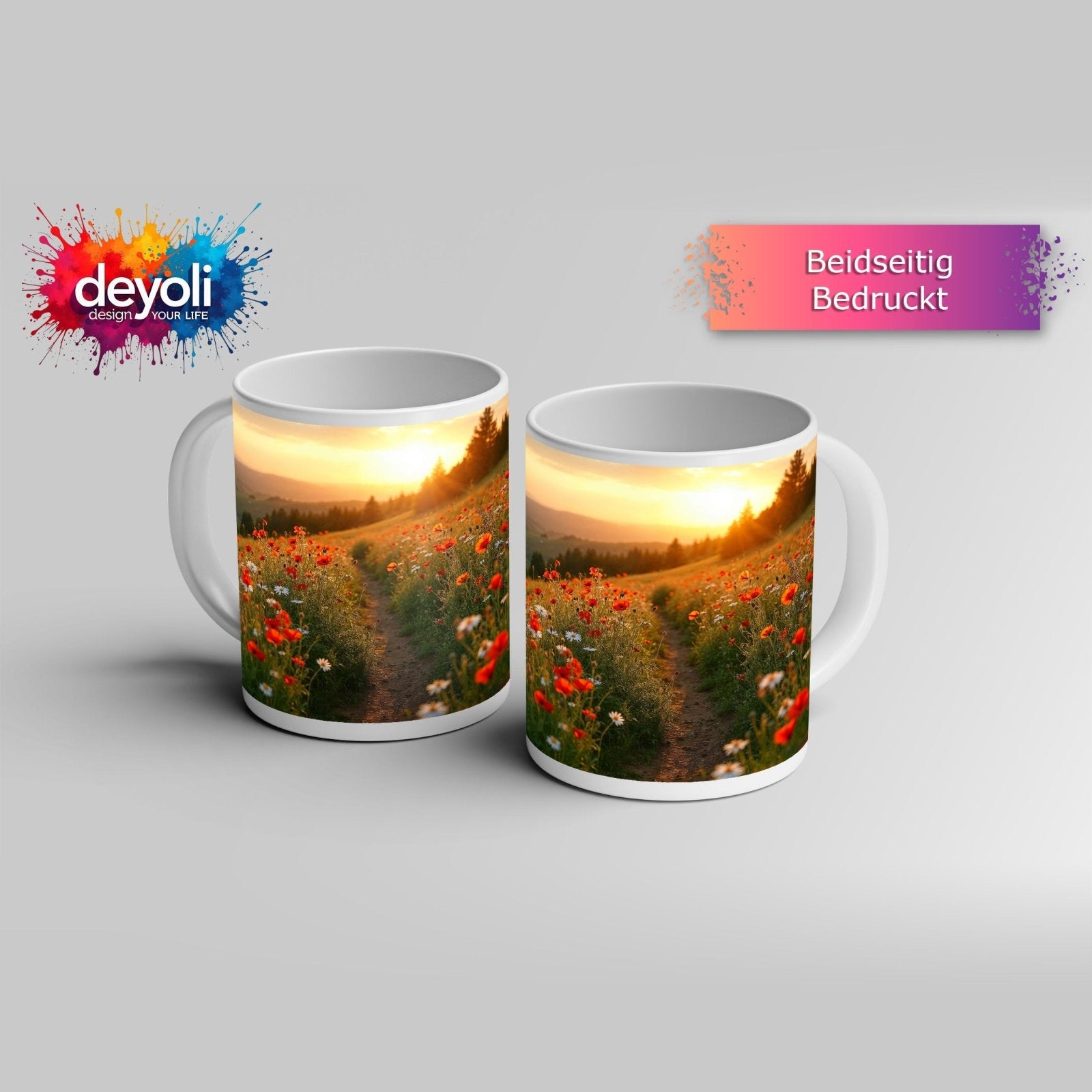 Motivtasse Ein Pfad aus Licht durch ein Mohnblumenmeer im Abendgold. - deyoli