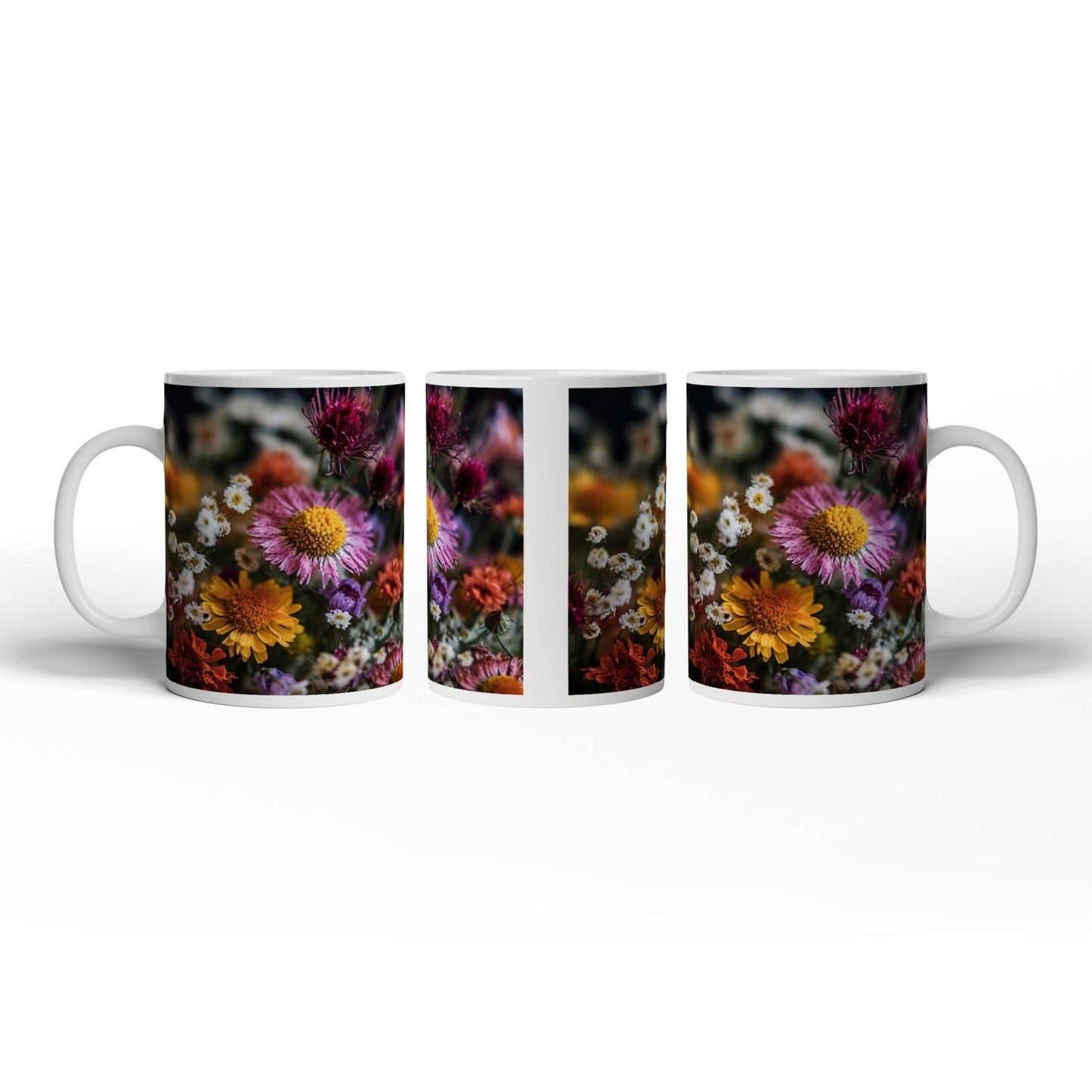 Motivtasse Ein wildes Blütenmeer, kraftvoll in Farbe und Form. - deyoli