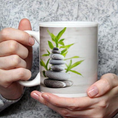 Motivtasse Eleganz der Stille – Harmonie in geschichteter Form. - deyoli
