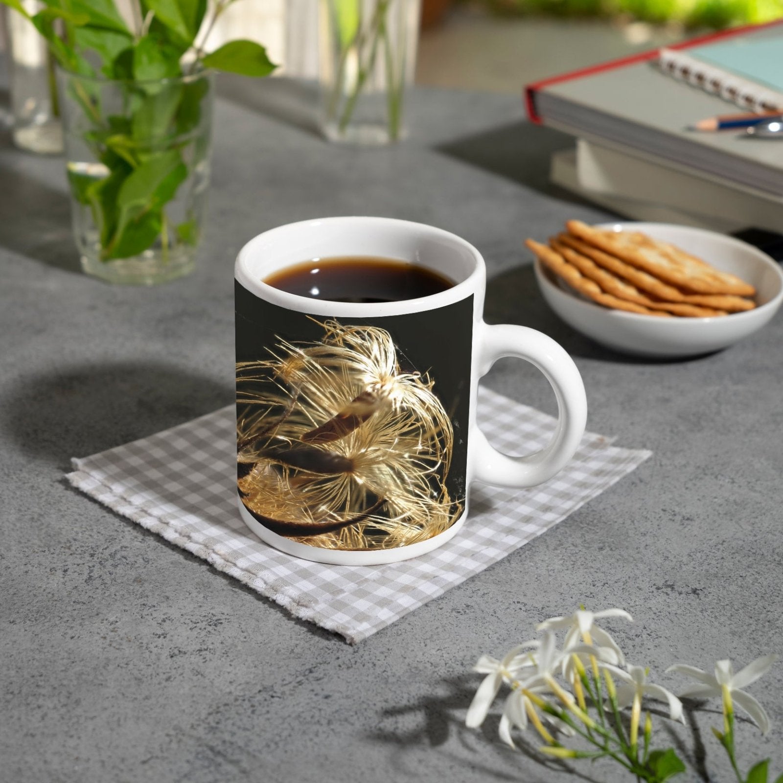 Motivtasse Goldener Flaum im Licht – zartes Spiel der Natur. - deyoli
