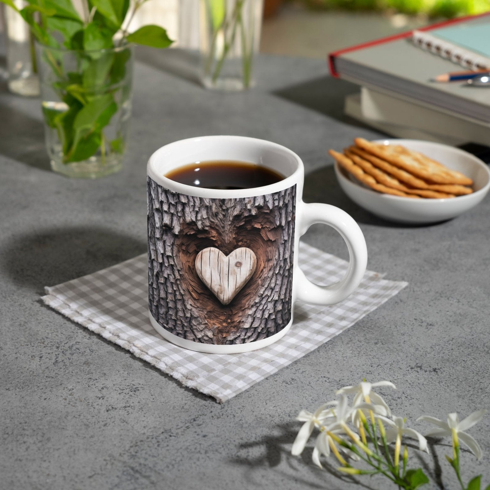 Motivtasse Handwerk der Natur – geschnitzte Liebe im Baumherz. - deyoli