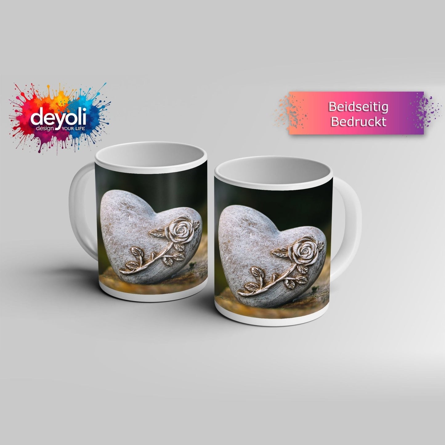 Motivtasse Herz aus Stein – verziert mit einer Rose der Erinnerung. - deyoli