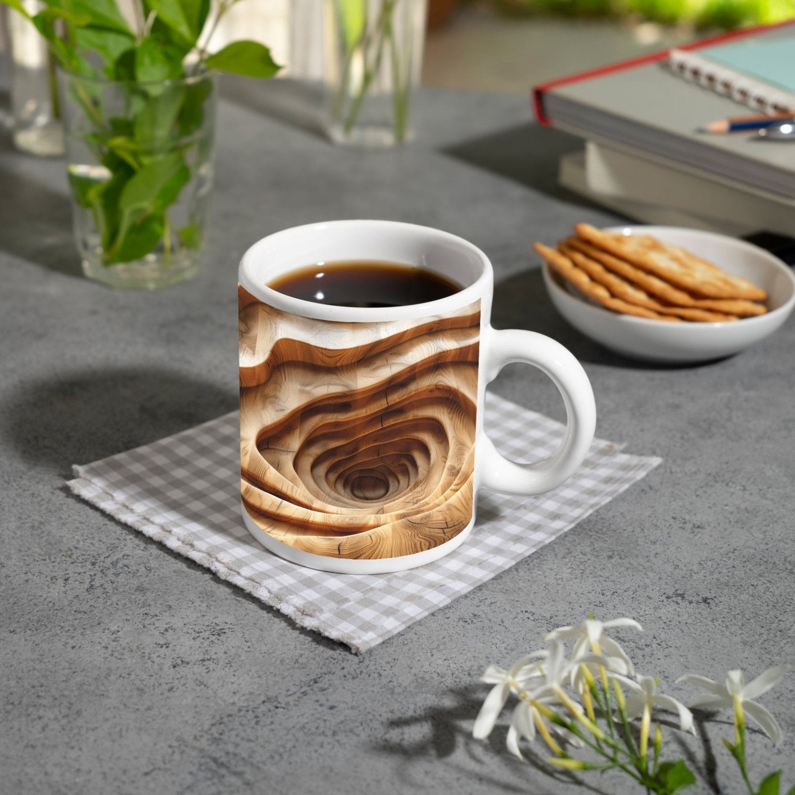 Motivtasse Holzlandschaft mit spiralförmiger Tiefe – sanft und geheimnisvoll. - deyoli