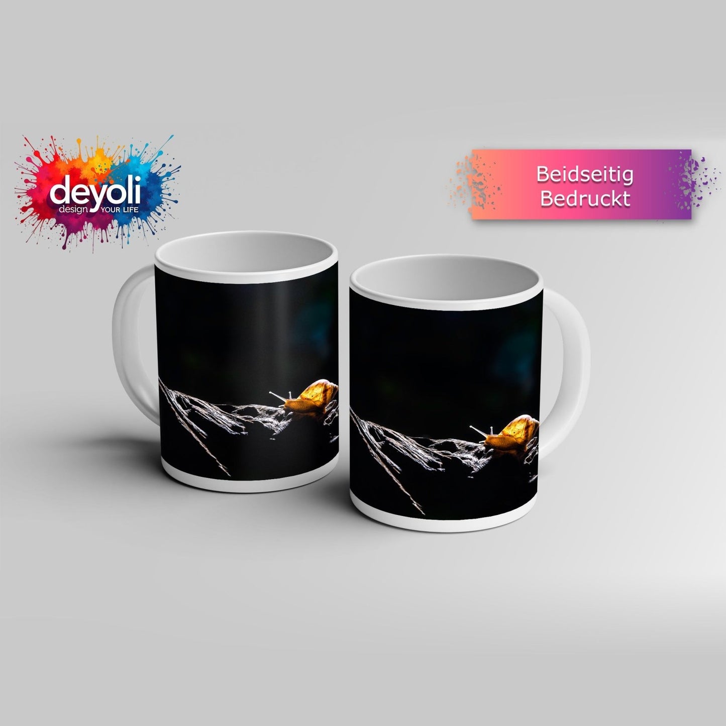 Motivtasse Im Licht der Stille kriecht die Zeit auf weichem Grund. - deyoli