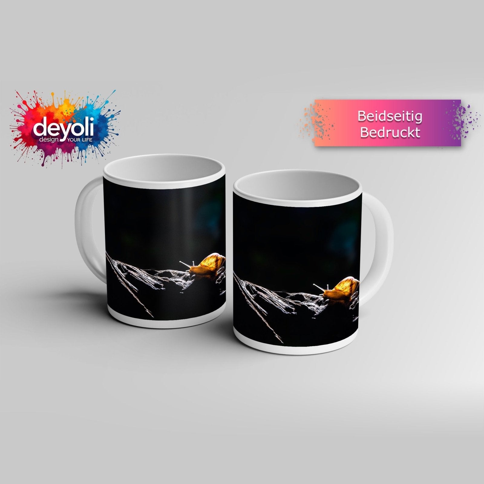 Motivtasse Im Licht der Stille kriecht die Zeit auf weichem Grund. - deyoli