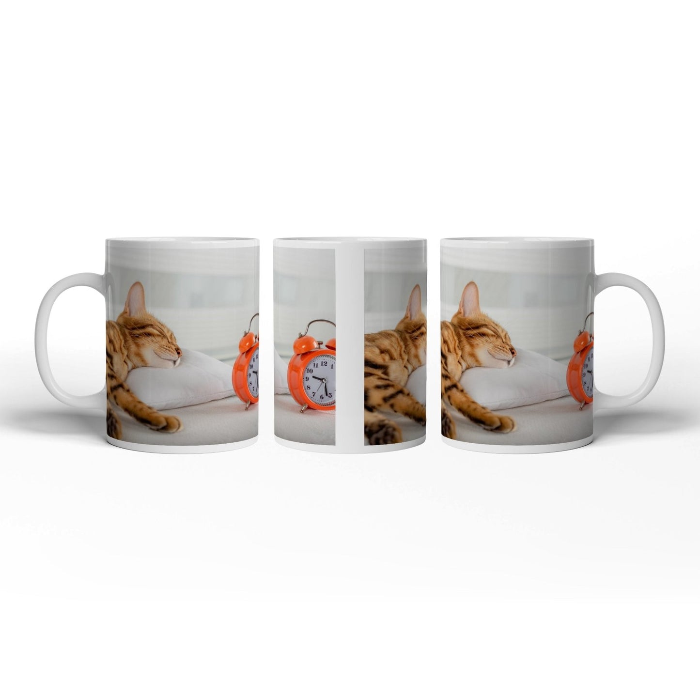 Motivtasse Schlummerkatze und Uhr – Zeit steht still im Traum. - deyoli