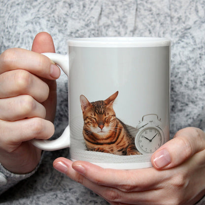 Motivtasse Schlummernde Samtpfote – süße Träume um zehn. - deyoli