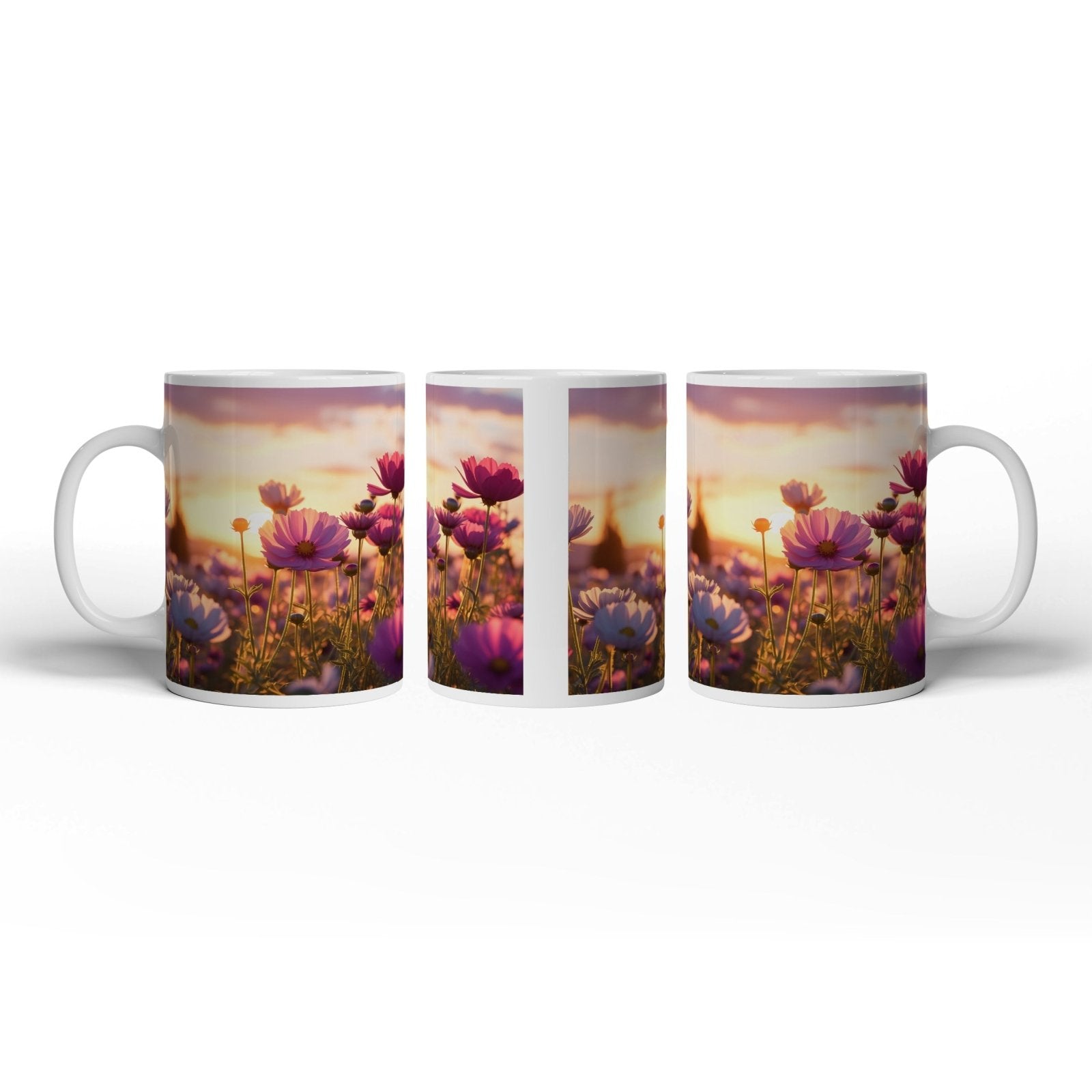Motivtasse Sonnenuntergang küsst ein Meer aus zarten Kosmeen. - deyoli