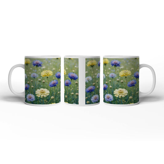 Motivtasse Sonnige Wiesenblüten flüstern vom Sommer im Wind. - deyoli