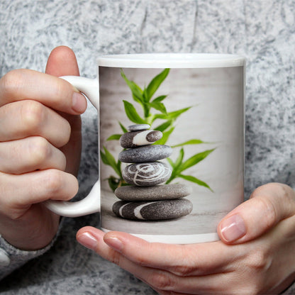 Motivtasse Stein für Stein – Zen in vollendeter Balance. - deyoli