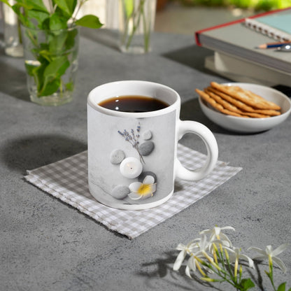 Motivtasse Stille Schönheit mit Stein, Lavendel und Kerzenlicht. - deyoli