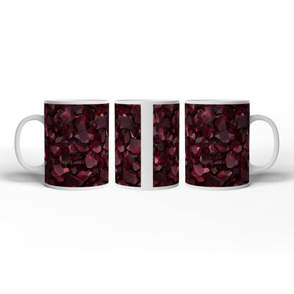 Motivtasse Tiefrote Edelsteine funkeln in mystischer Dichte. - deyoli